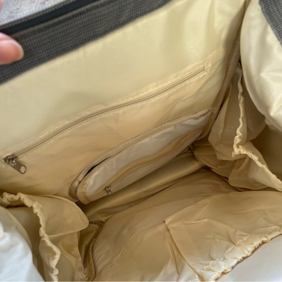 Stylish Unisex Diaper Organizing Bag by Land - Picture 7 of 15